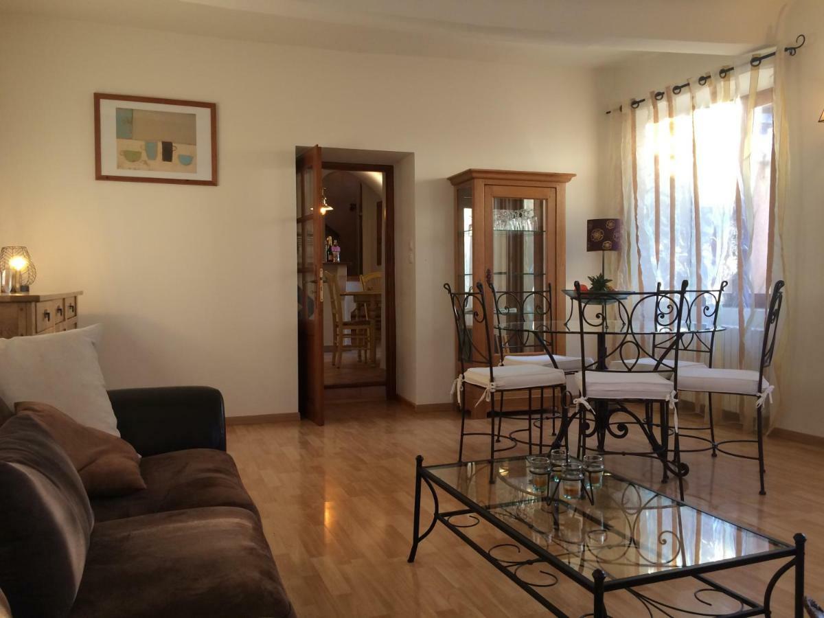 La Maison De Valentine Jarjayes Esterno foto